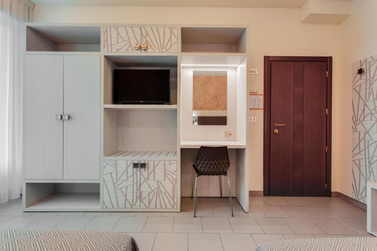 Hotel Dolcevita Cesenatico Extérieur photo