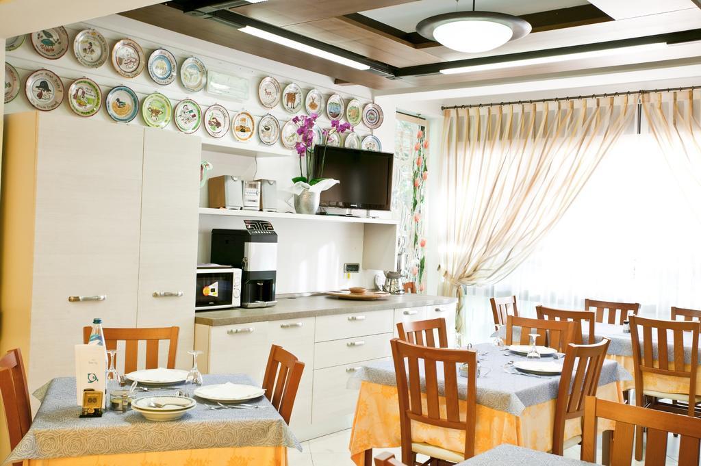 Hotel Dolcevita Cesenatico Extérieur photo