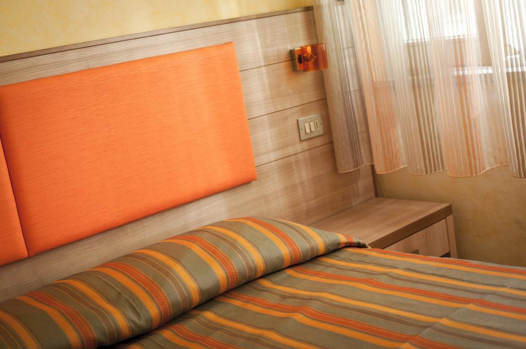 Hotel Dolcevita Cesenatico Extérieur photo