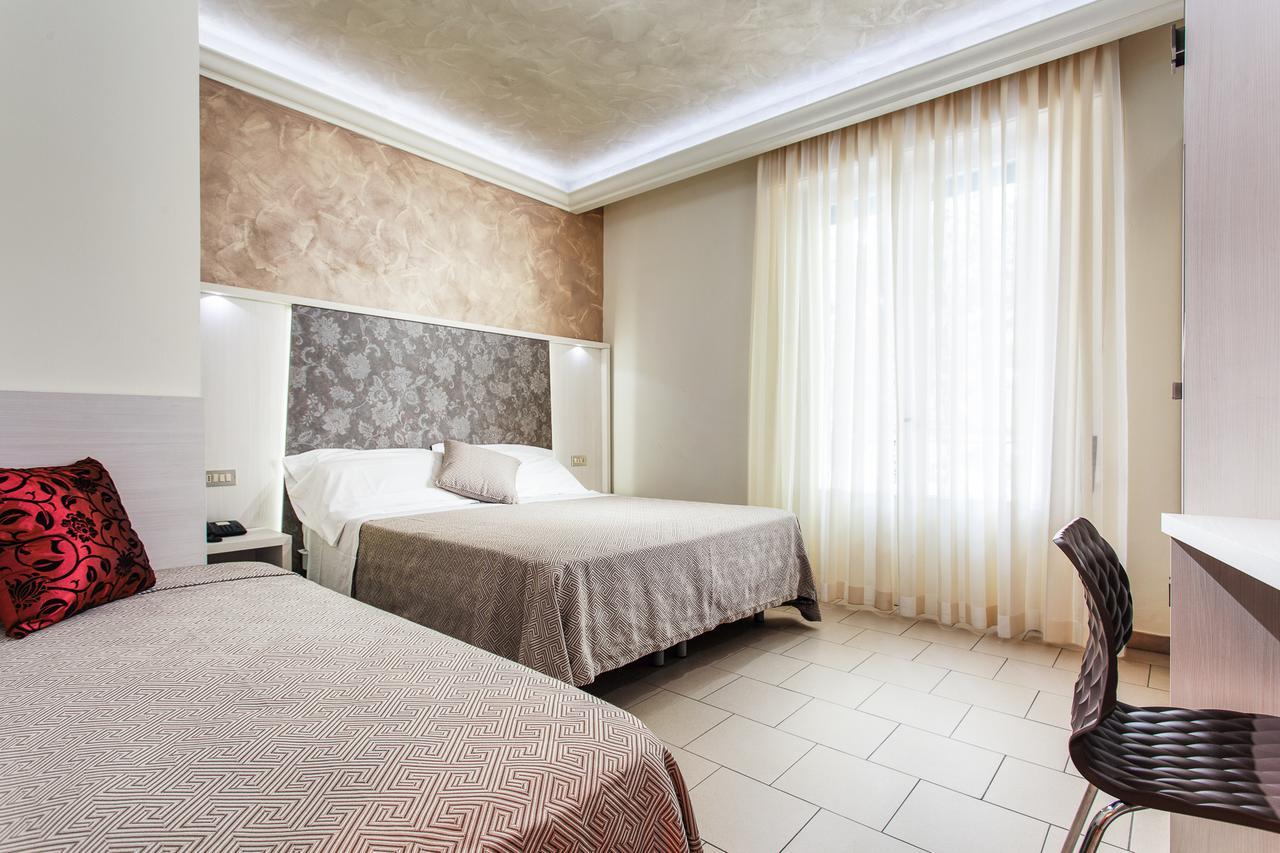 Hotel Dolcevita Cesenatico Extérieur photo