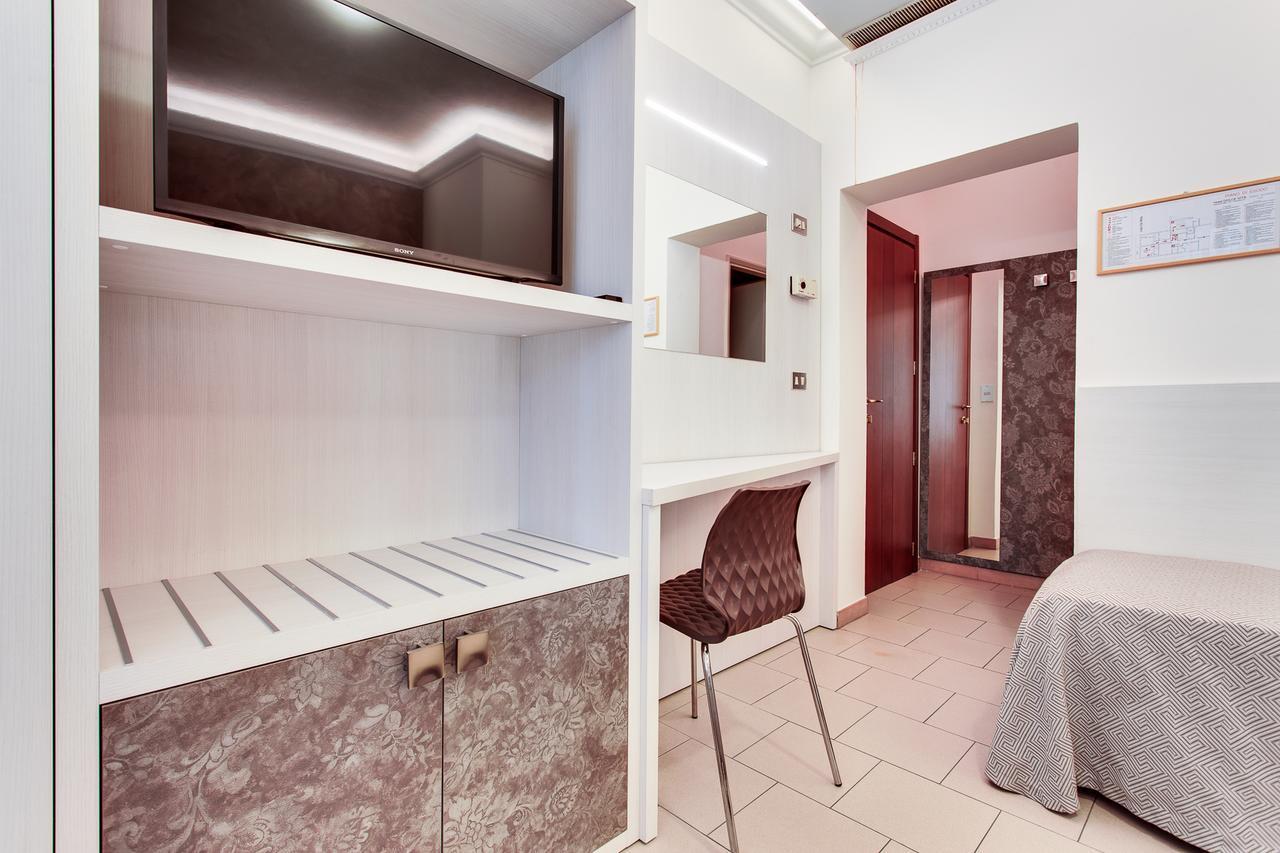 Hotel Dolcevita Cesenatico Extérieur photo