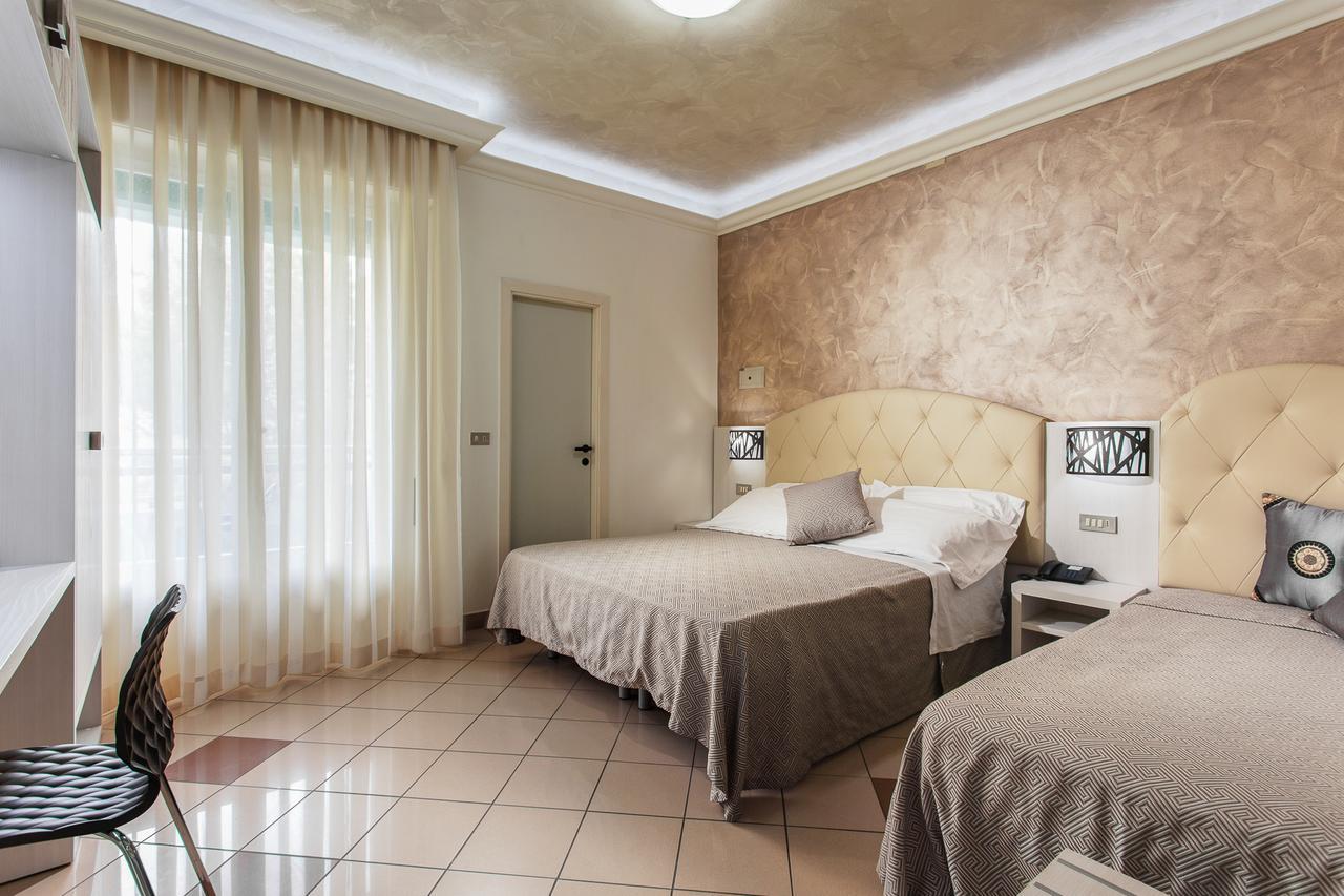 Hotel Dolcevita Cesenatico Extérieur photo