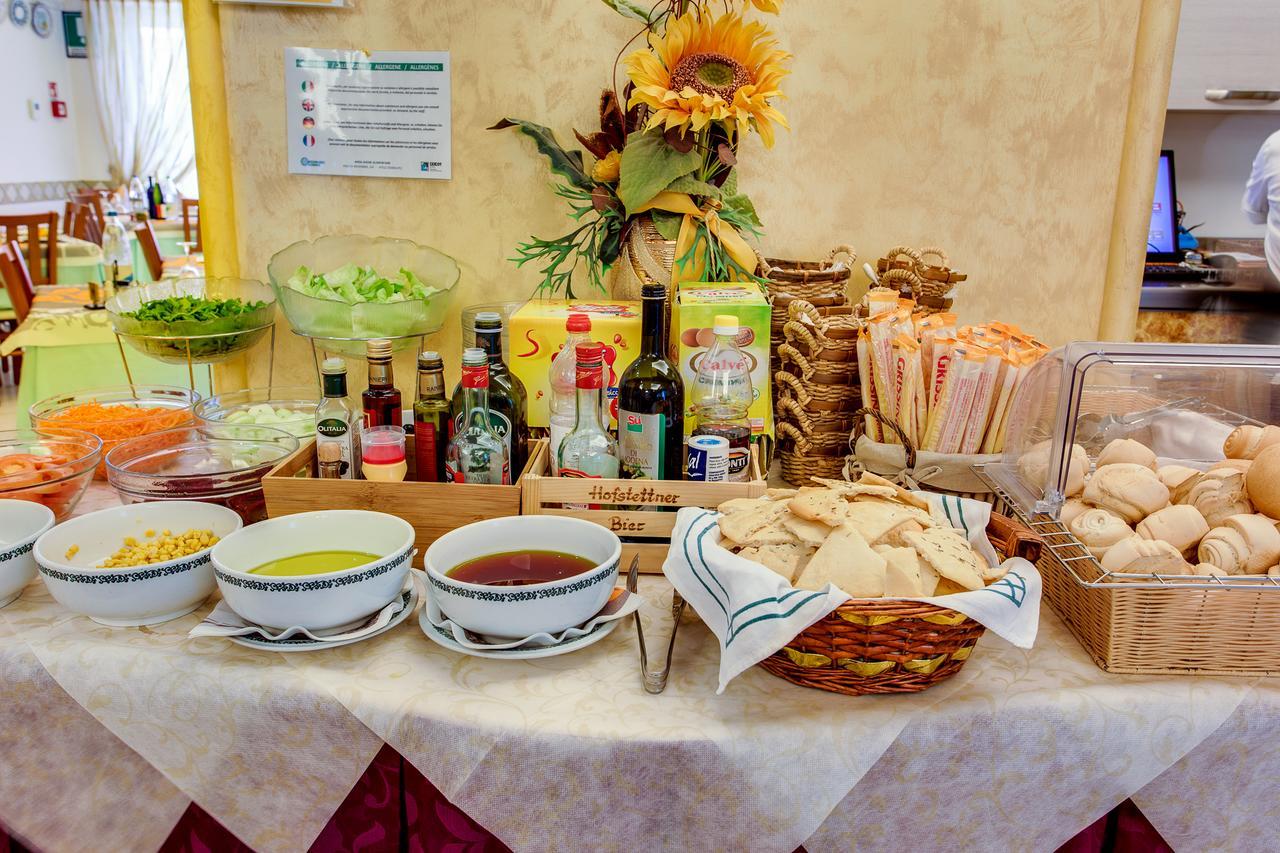 Hotel Dolcevita Cesenatico Extérieur photo